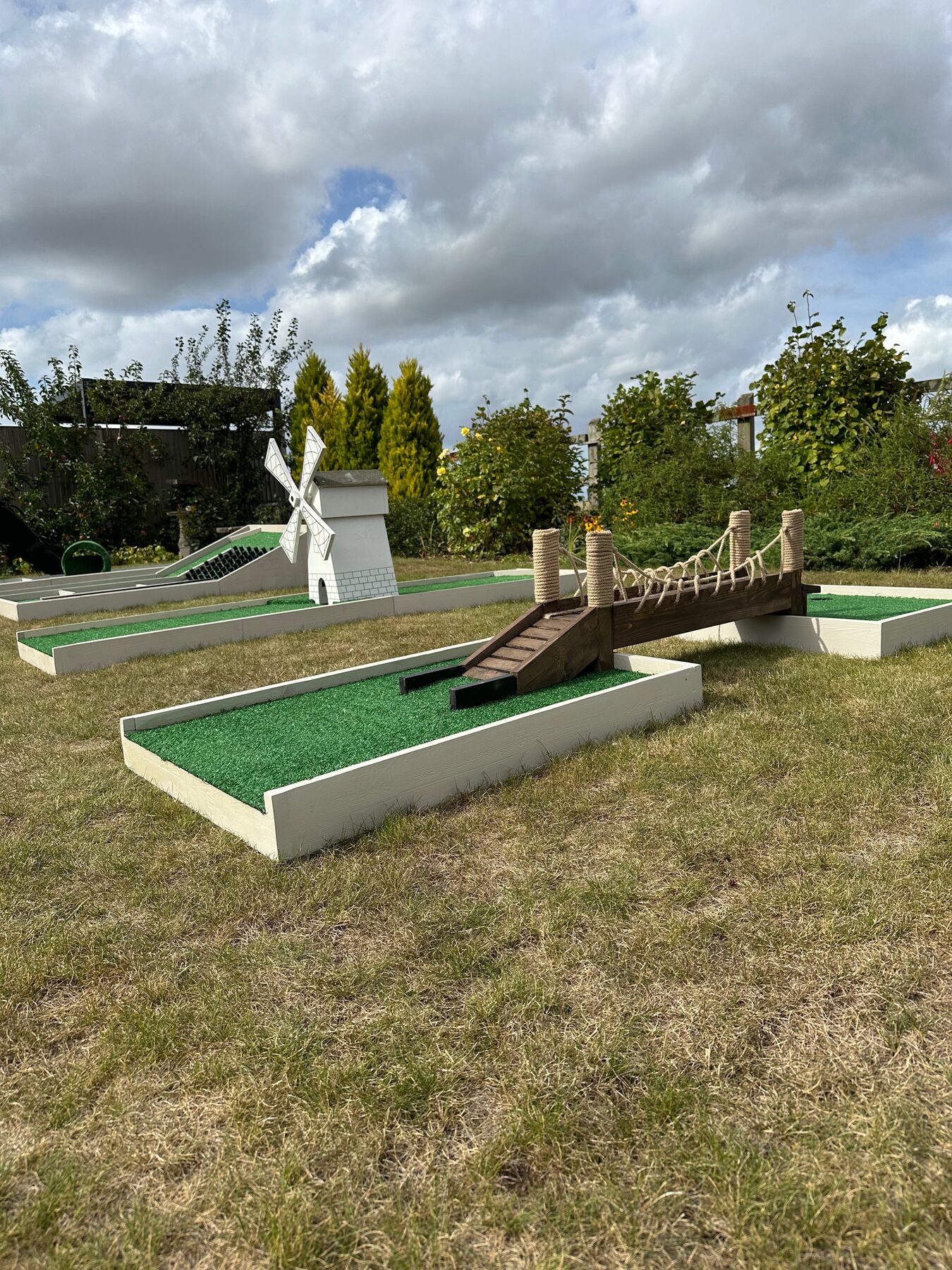 Course details — windmill and rope bridge